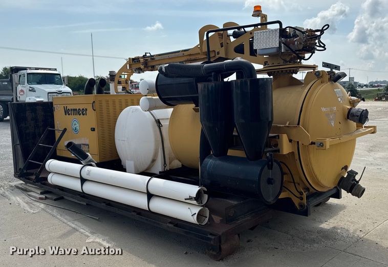 image for item EM2231 Vermeer VSK500DHDBOOM vacuum excavator