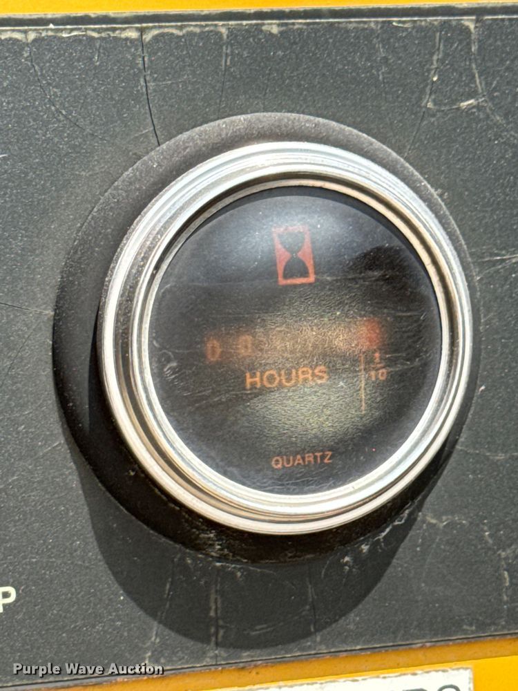 image for item EM2231 Vermeer VSK500DHDBOOM vacuum excavator