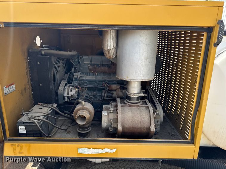 image for item EM2231 Vermeer VSK500DHDBOOM vacuum excavator