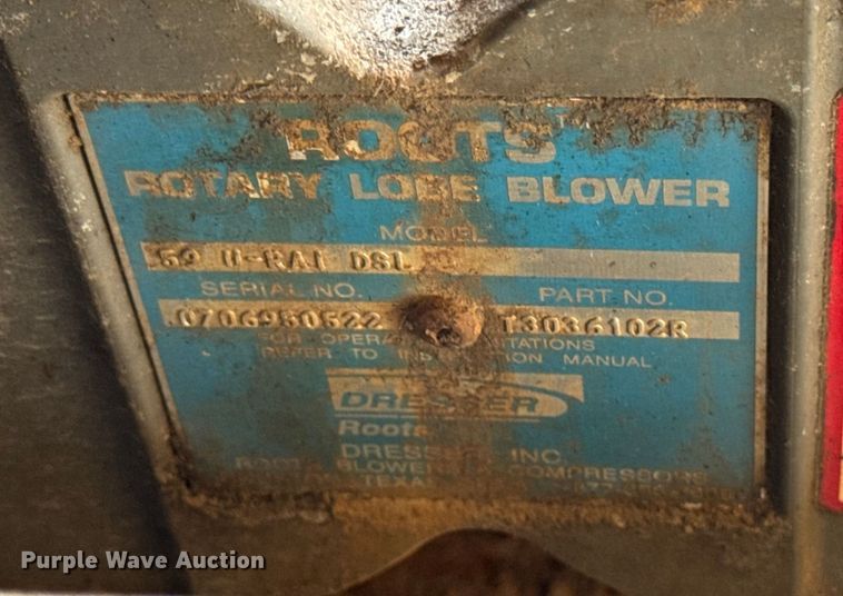 image for item EM2231 Vermeer VSK500DHDBOOM vacuum excavator