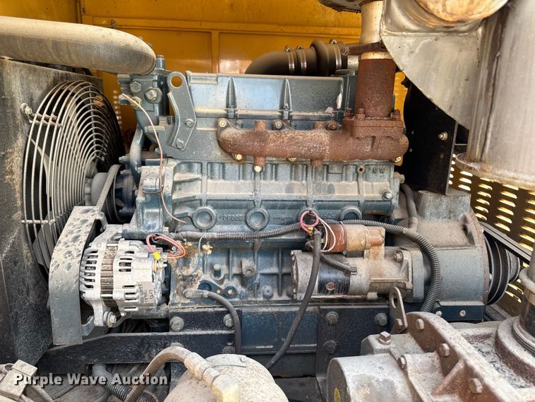 image for item EM2231 Vermeer VSK500DHDBOOM vacuum excavator