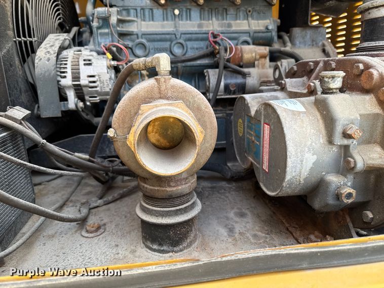 image for item EM2231 Vermeer VSK500DHDBOOM vacuum excavator