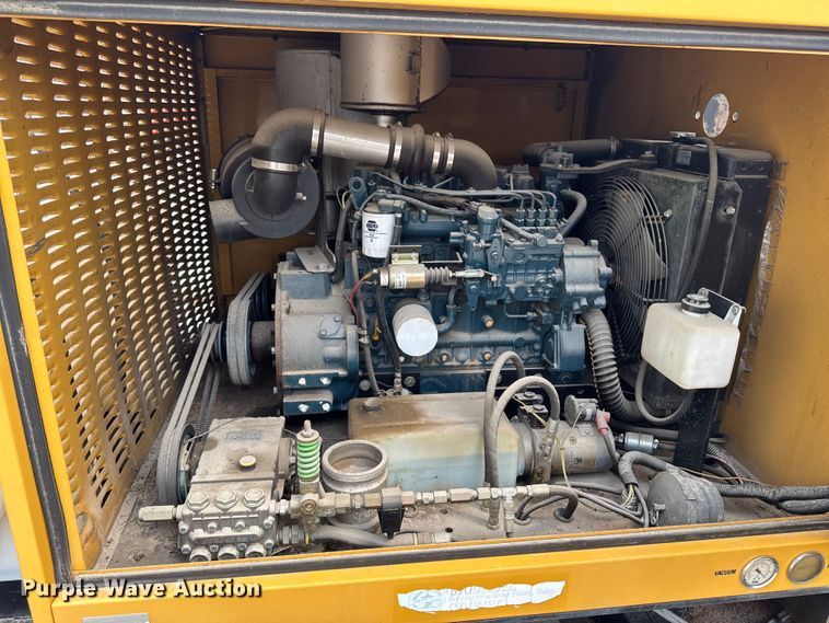 image for item EM2231 Vermeer VSK500DHDBOOM vacuum excavator