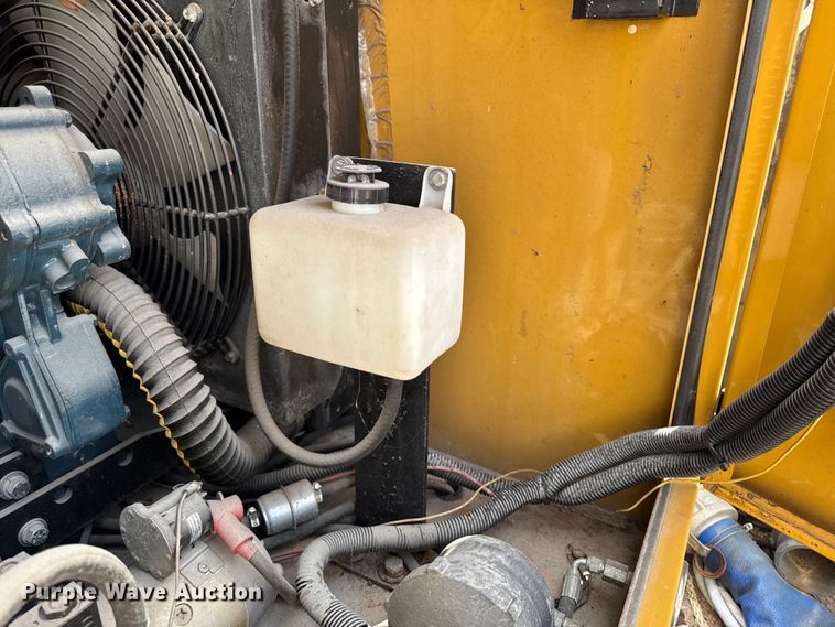 image for item EM2231 Vermeer VSK500DHDBOOM vacuum excavator