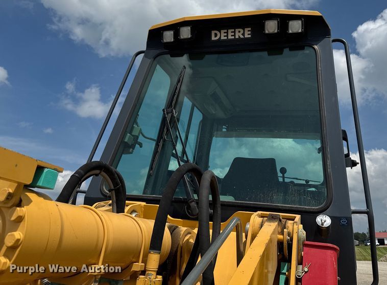 image for item EM2232 2004 John Deere 655C Series II track loader