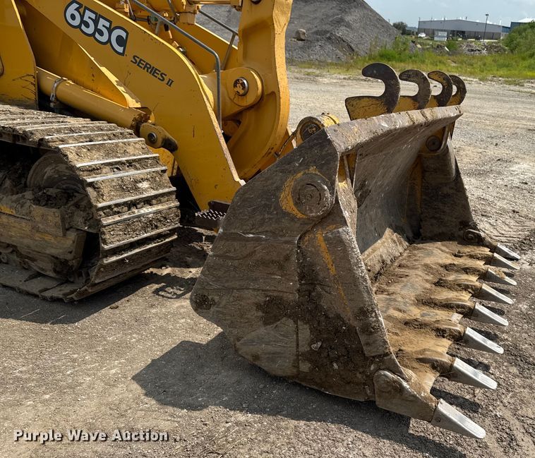 image for item EM2232 2004 John Deere 655C Series II track loader