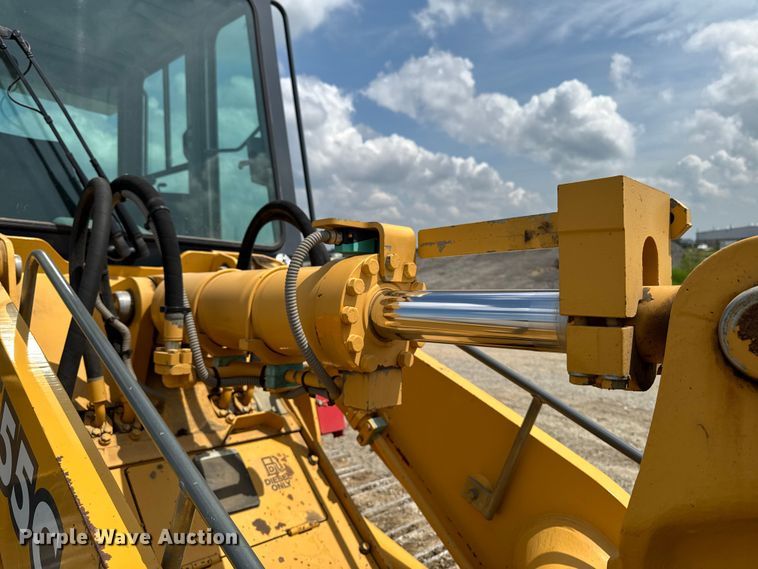 image for item EM2232 2004 John Deere 655C Series II track loader