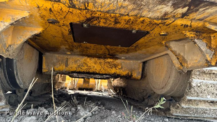 image for item EM2232 2004 John Deere 655C Series II track loader