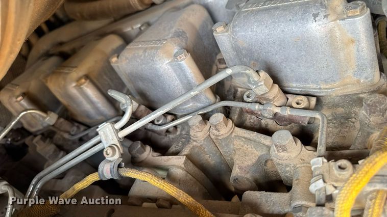 image for item EM2232 2004 John Deere 655C Series II track loader