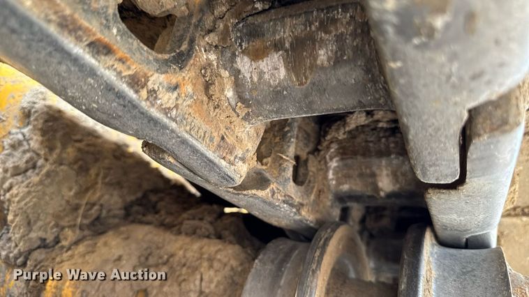 image for item EM2232 2004 John Deere 655C Series II track loader