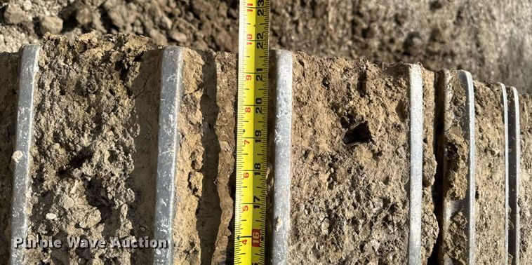 image for item EM2232 2004 John Deere 655C Series II track loader