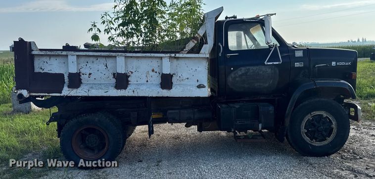 image for item EM2233 1983 Chevrolet Kodiak dump truck