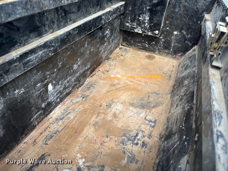 image for item EM2237 2016 Ford F550 Crew Cab flatbed truck