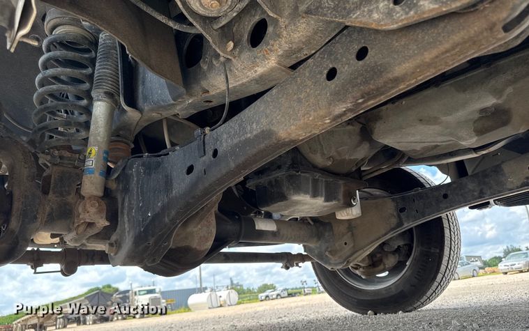 image for item EM2237 2016 Ford F550 Crew Cab flatbed truck