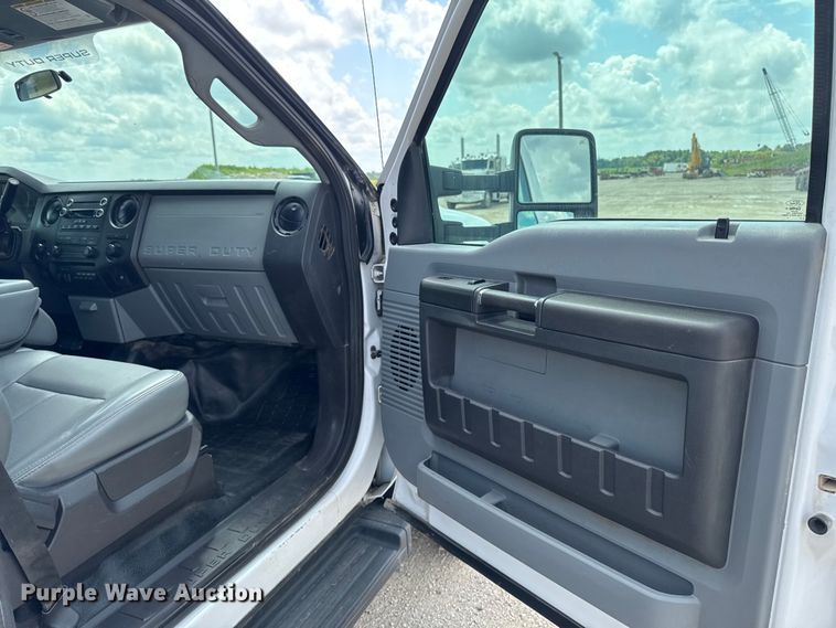 image for item EM2237 2016 Ford F550 Crew Cab flatbed truck