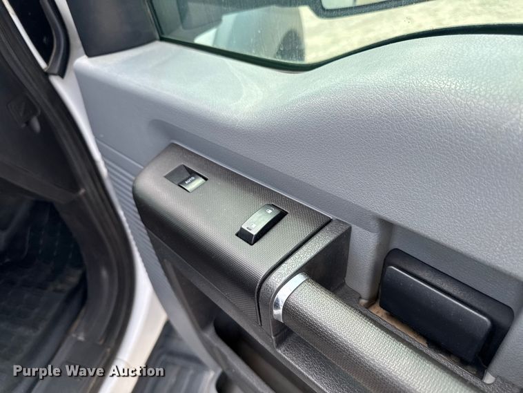 image for item EM2237 2016 Ford F550 Crew Cab flatbed truck