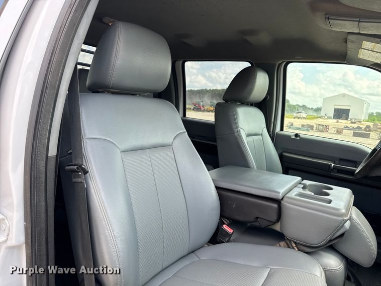 image for item EM2237 2016 Ford F550 Crew Cab flatbed truck