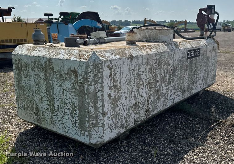 image for item EM2239 Fuel tank