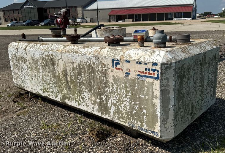 image for item EM2239 Fuel tank