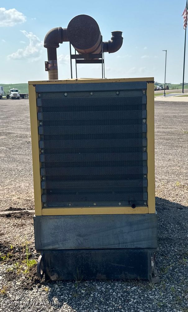 image for item EM2241 Caterpillar 3114 generator
