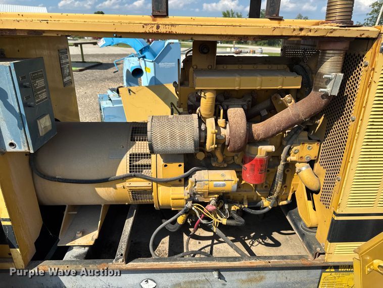 image for item EM2241 Caterpillar 3114 generator