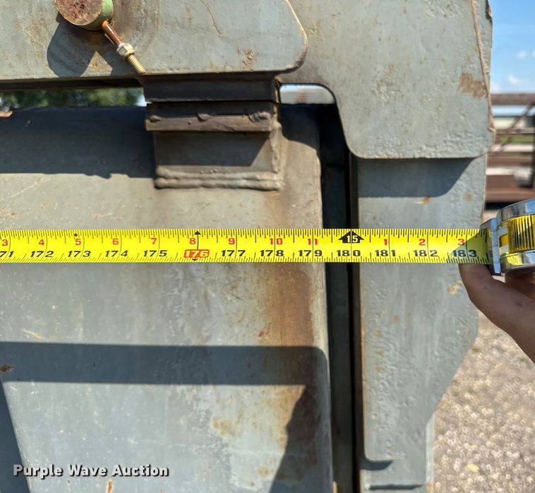 image for item EM2247 Dump bed