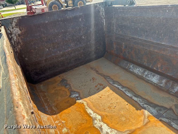 image for item EM2247 Dump bed