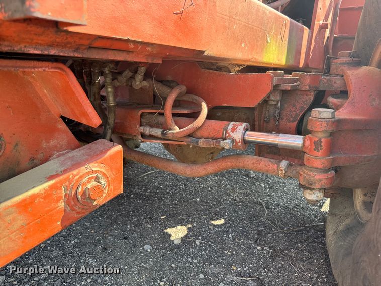 image for item EM2248 1987 Ditch Witch 6510 trencher