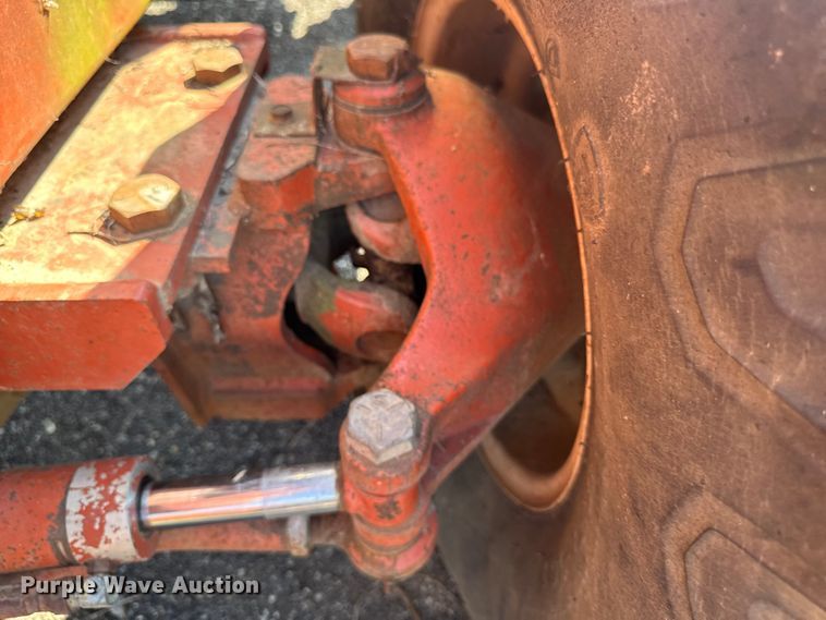 image for item EM2248 1987 Ditch Witch 6510 trencher