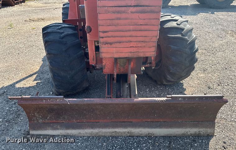 image for item EM2248 1987 Ditch Witch 6510 trencher