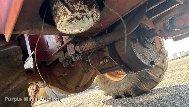 image for item EM2248 1987 Ditch Witch 6510 trencher