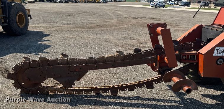 image for item EM2248 1987 Ditch Witch 6510 trencher