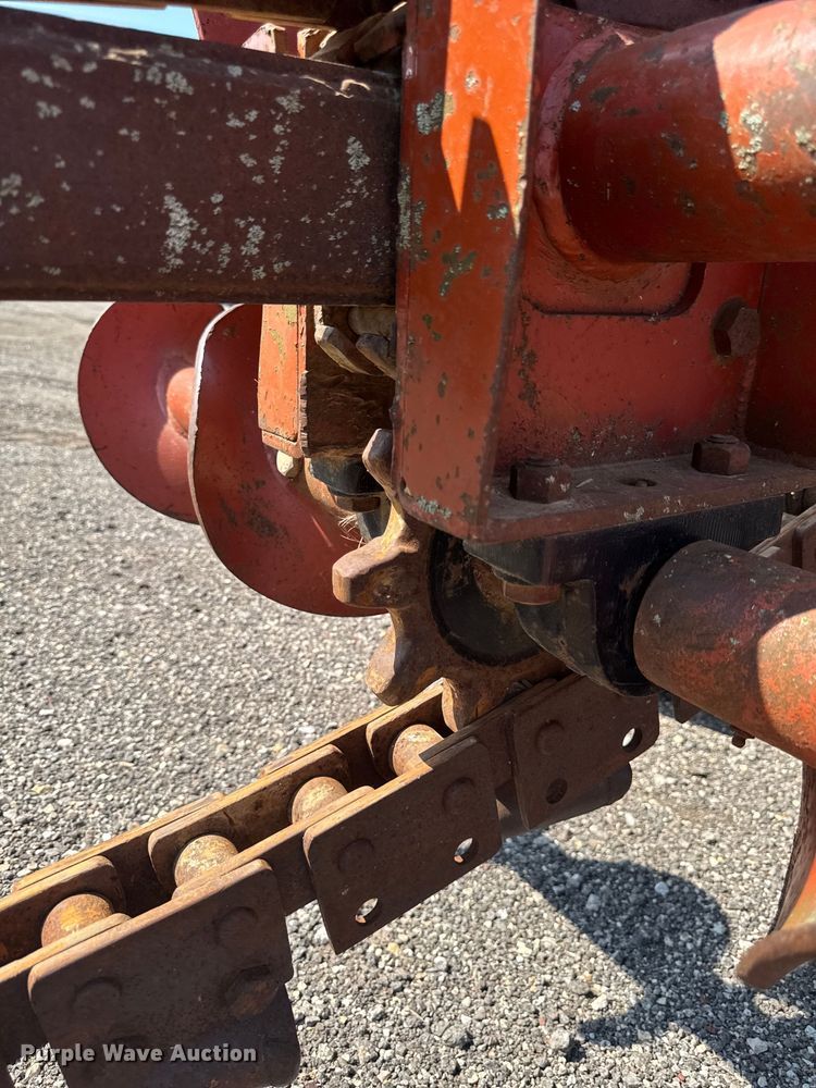 image for item EM2248 1987 Ditch Witch 6510 trencher