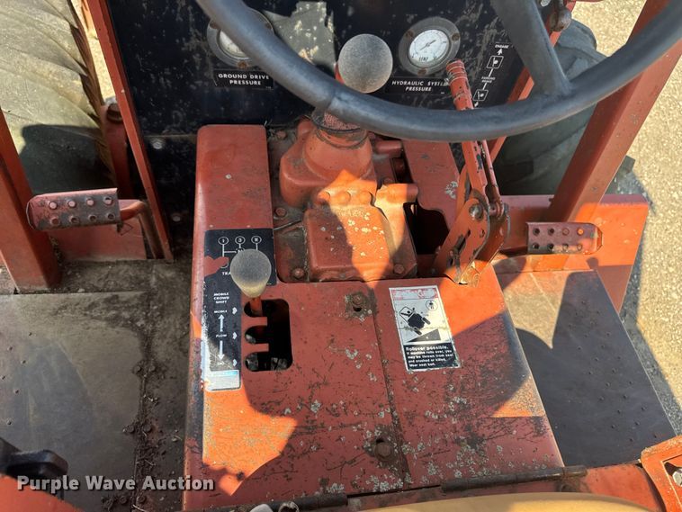 image for item EM2248 1987 Ditch Witch 6510 trencher