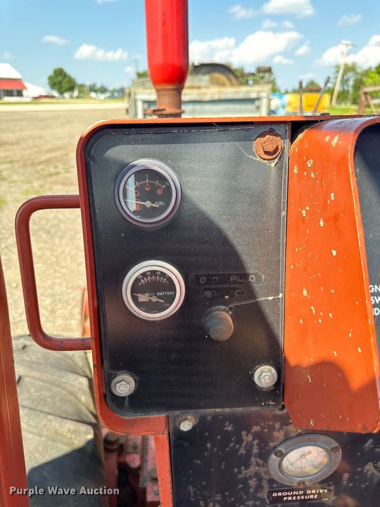 image for item EM2248 1987 Ditch Witch 6510 trencher