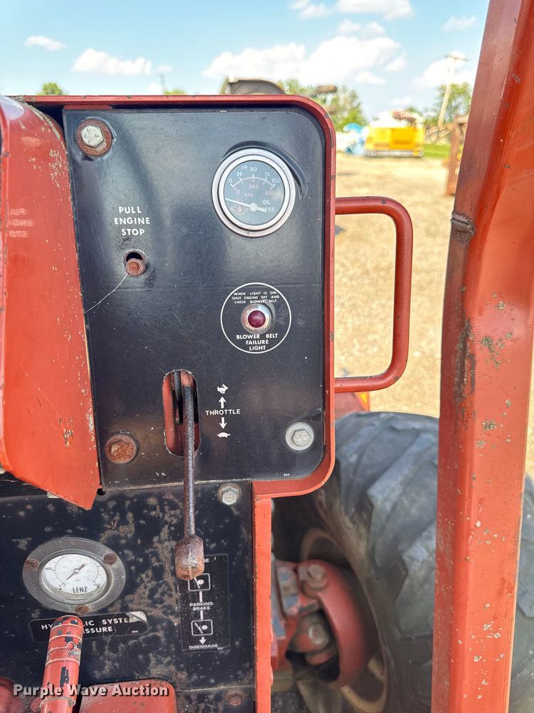 image for item EM2248 1987 Ditch Witch 6510 trencher