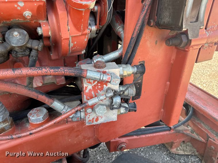 image for item EM2248 1987 Ditch Witch 6510 trencher