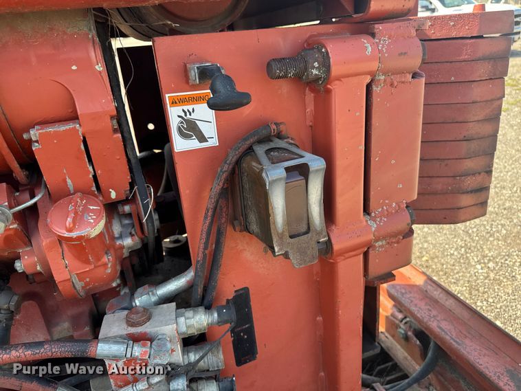 image for item EM2248 1987 Ditch Witch 6510 trencher