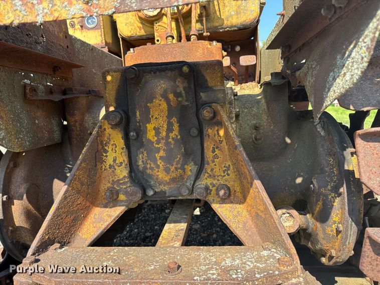 image for item EM2249 Caterpillar Twenty-Two dozer