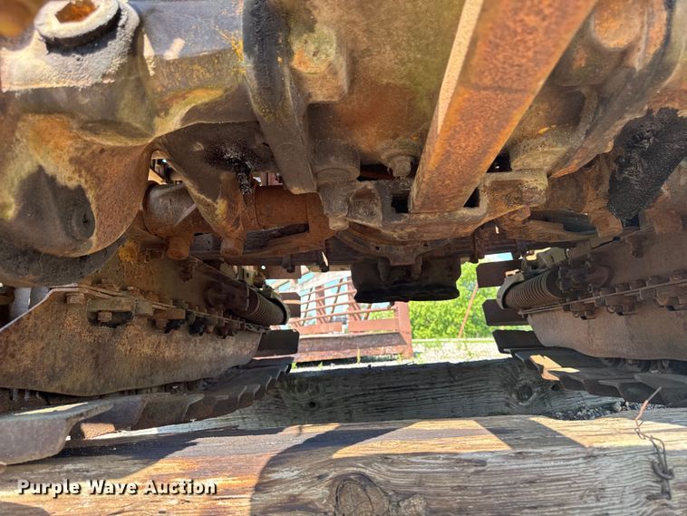image for item EM2249 Caterpillar Twenty-Two dozer