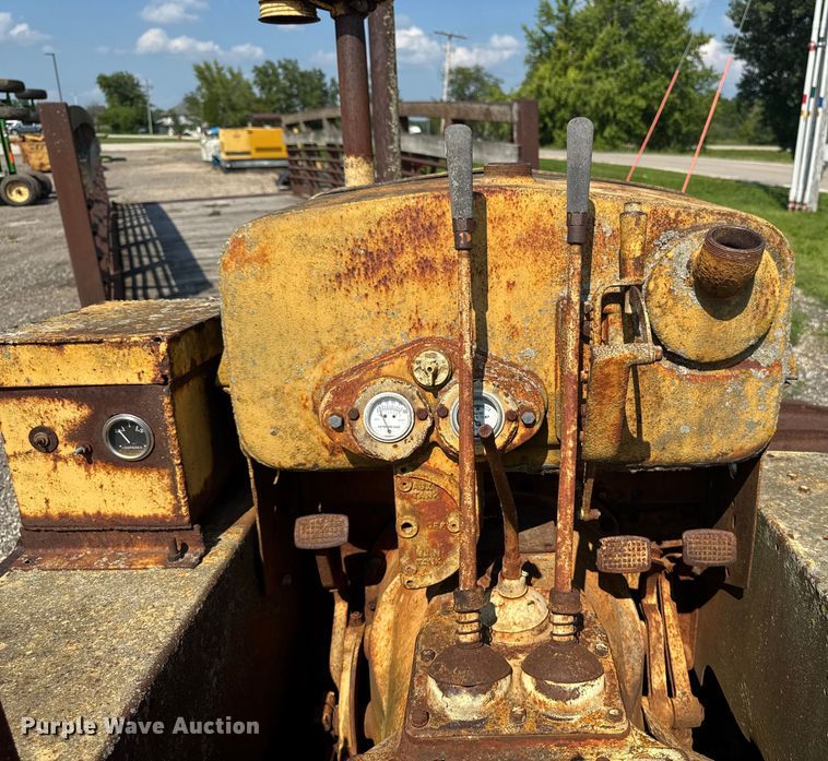 image for item EM2249 Caterpillar Twenty-Two dozer