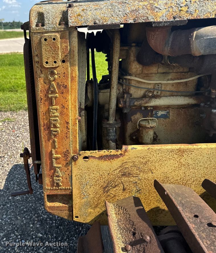 image for item EM2249 Caterpillar Twenty-Two dozer