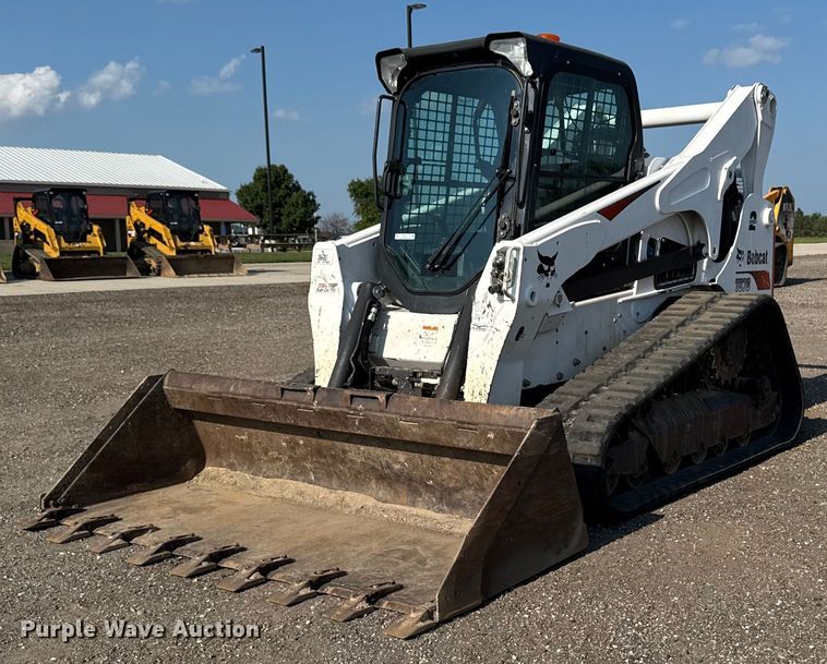 image for item EM2251 2021 Bobcat T870 tracked skid steer loader