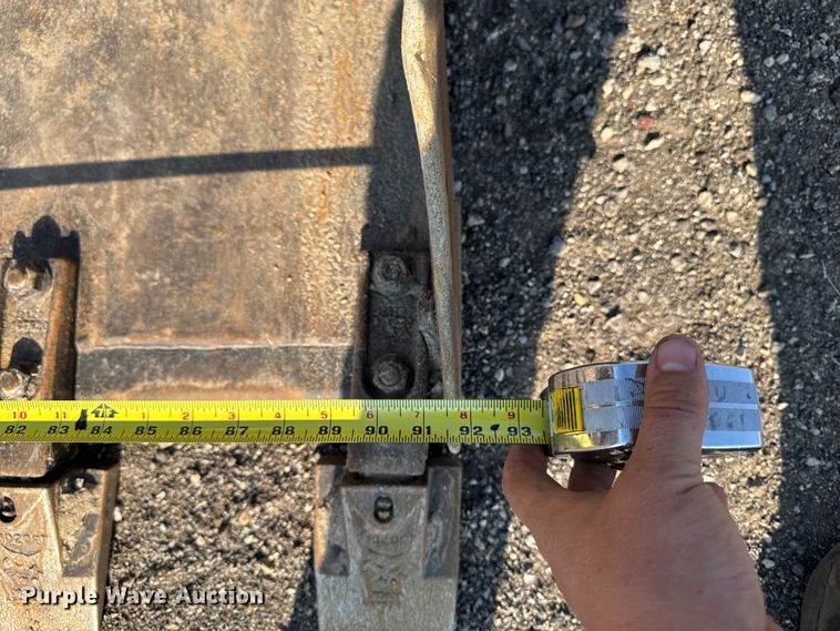 image for item EM2251 2021 Bobcat T870 tracked skid steer loader