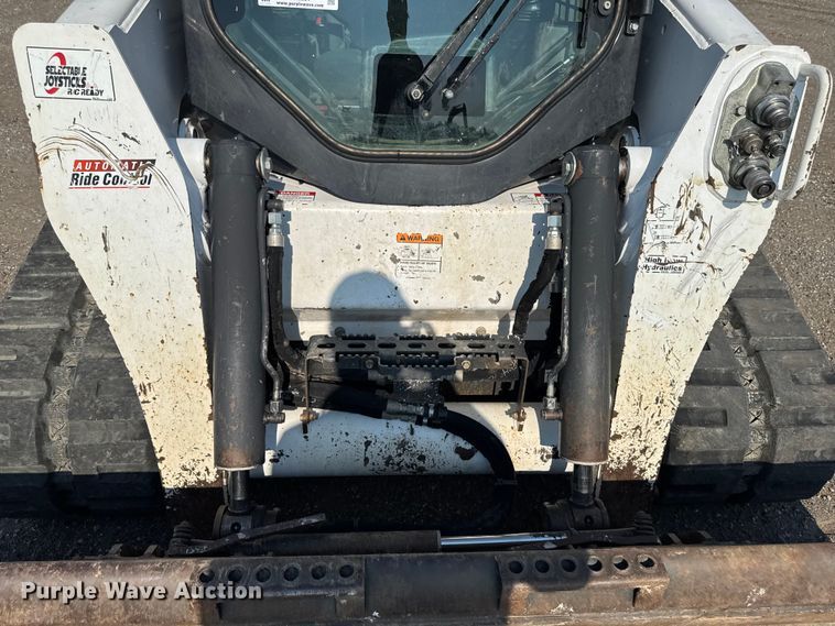 image for item EM2251 2021 Bobcat T870 tracked skid steer loader
