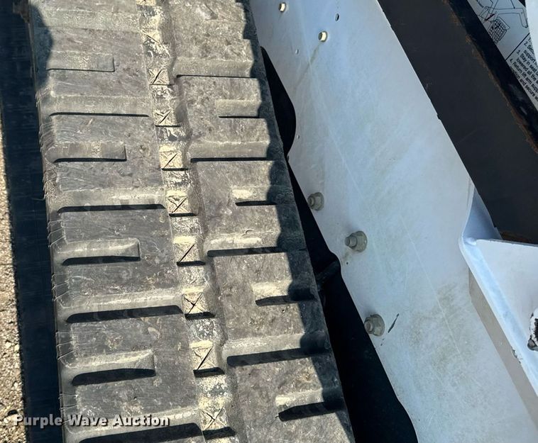 image for item EM2251 2021 Bobcat T870 tracked skid steer loader