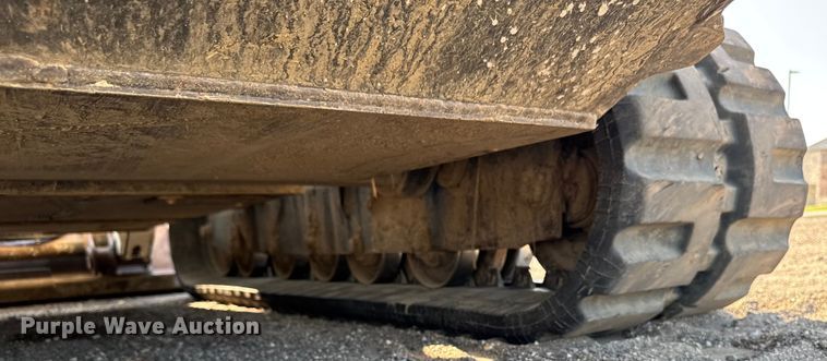 image for item EM2251 2021 Bobcat T870 tracked skid steer loader