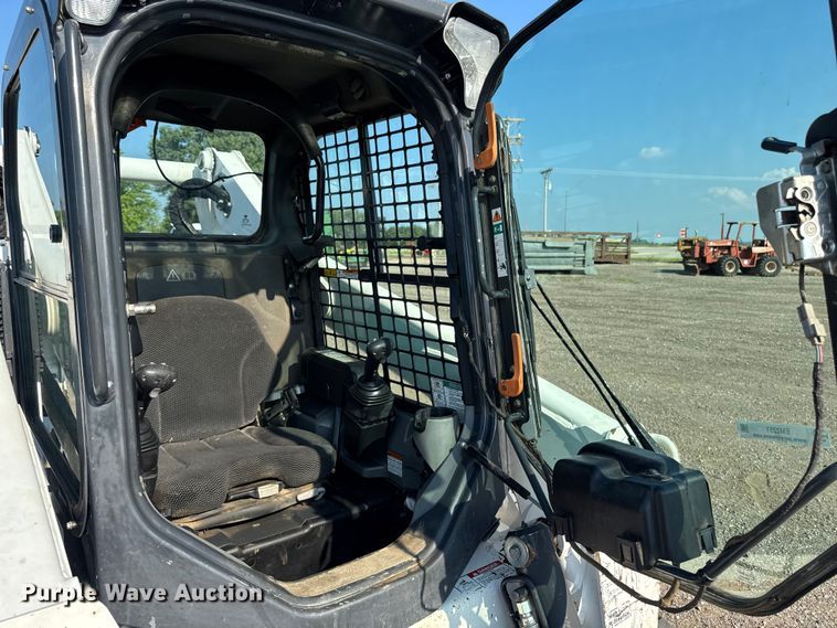 image for item EM2251 2021 Bobcat T870 tracked skid steer loader