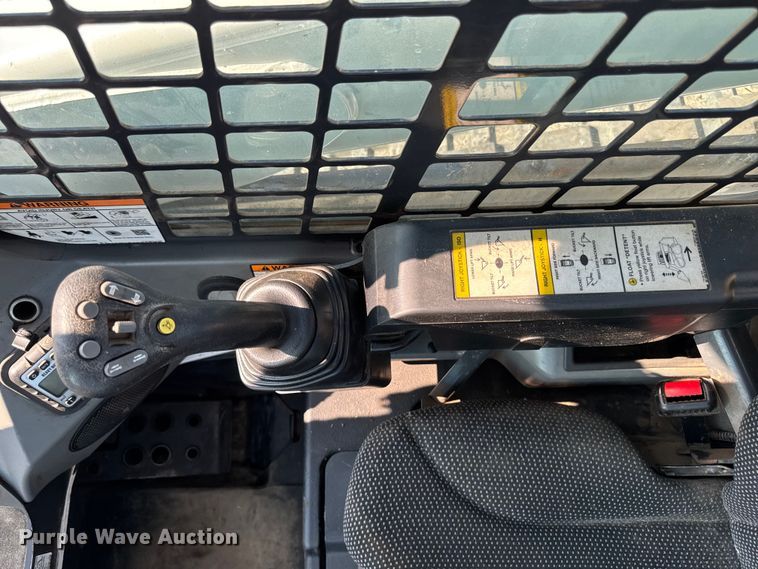 image for item EM2251 2021 Bobcat T870 tracked skid steer loader