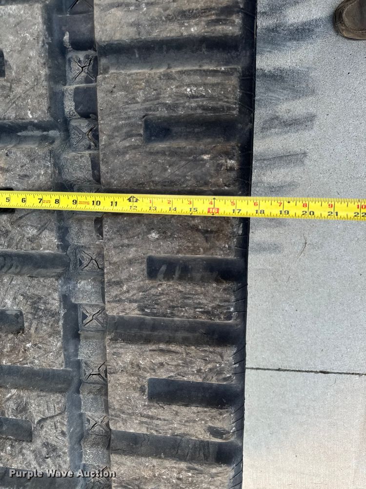 image for item EM2251 2021 Bobcat T870 tracked skid steer loader